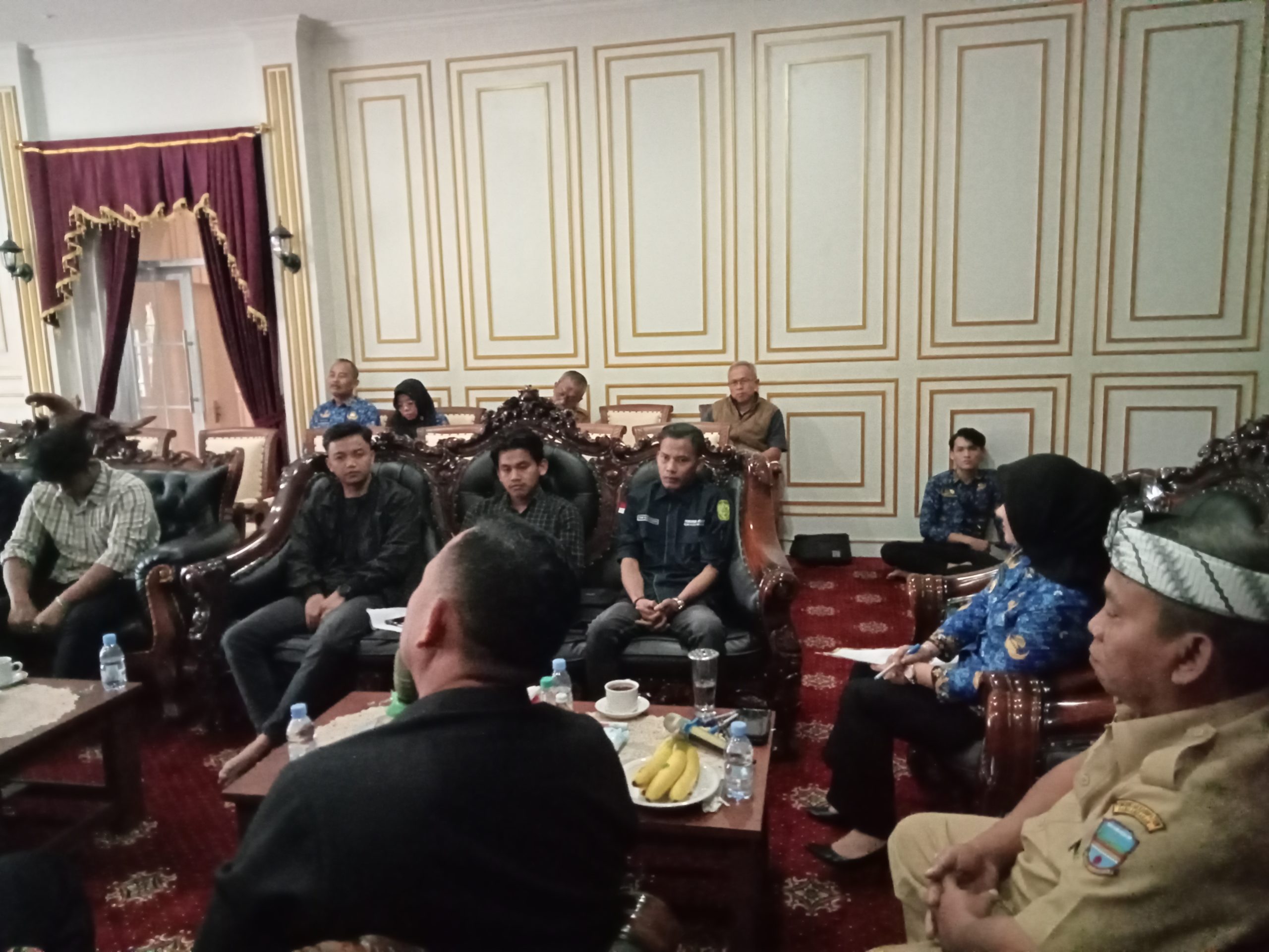 Bupati dan Wakil Bupati Pangandaran Terima Audiensi Forum Rakyat Menggugat, Bahas Transparansi dan Program 100 Hari