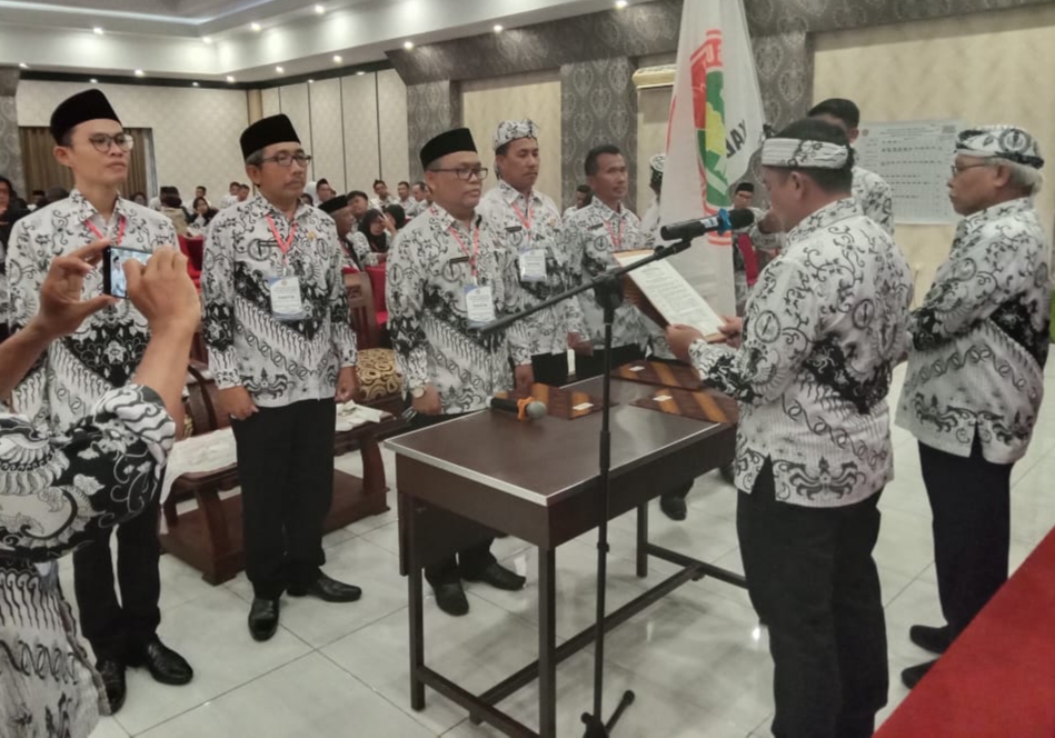 Citra Pitriyami Buka Konferensi PGRI Pangandaran, Endang Suherman Terpilih Sebagai Ketua